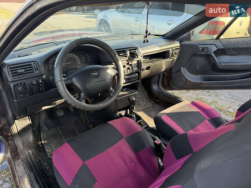 Купе Opel Calibra 1993 в Шепетовке
