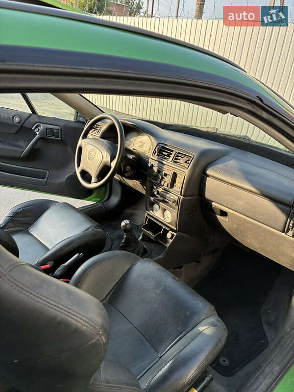 Купе Opel Calibra 1995 в Киеве