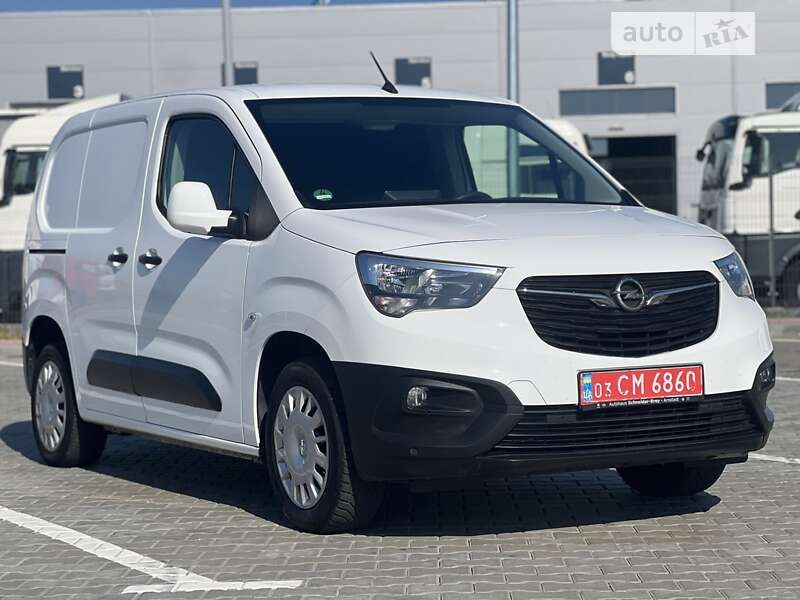 Седан Opel Combo Cargo 2019 в Черняхові
