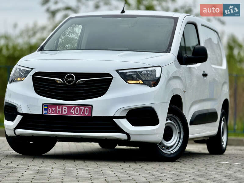 Вантажний фургон Opel Combo Cargo 2020 в Трускавці