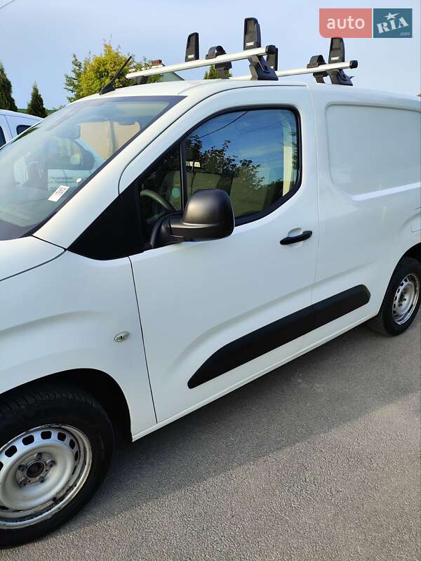 Вантажний фургон Opel Combo Cargo 2020 в Полтаві
