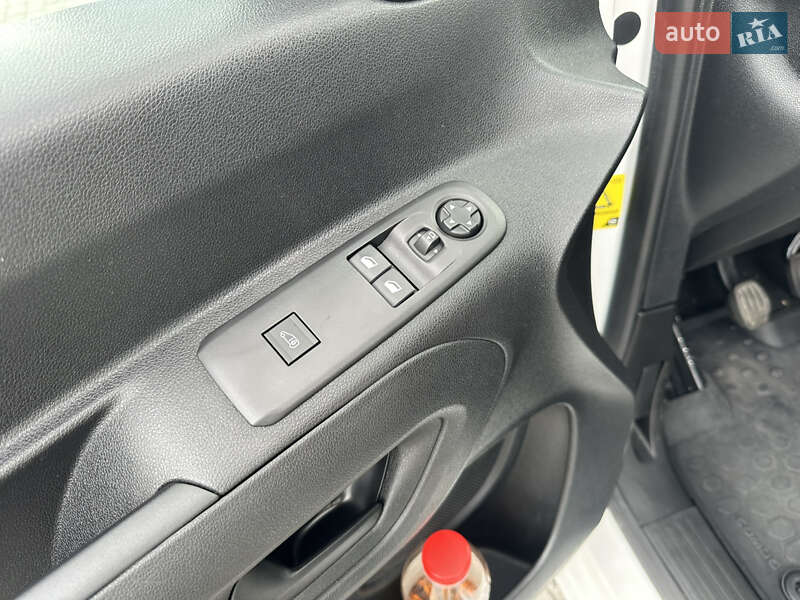 Грузовой фургон Opel Combo Cargo 2020 в Радивилове