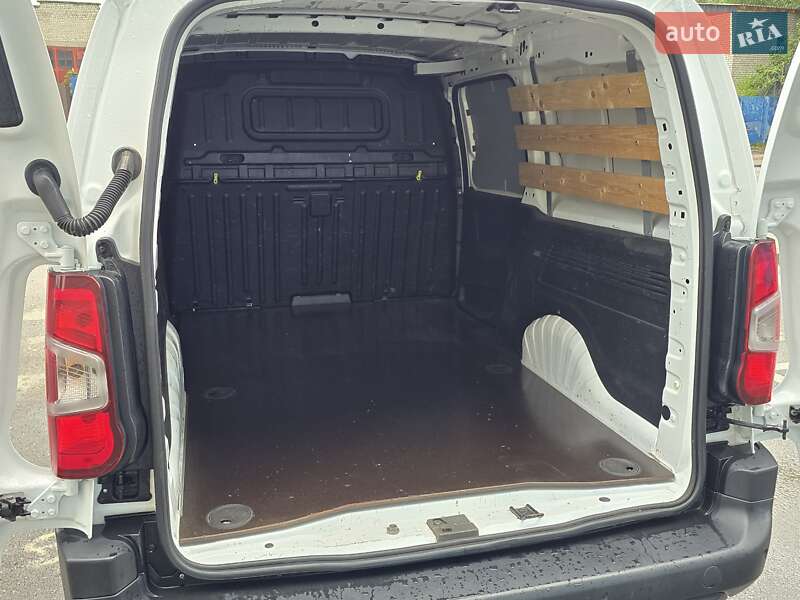 Грузовой фургон Opel Combo Cargo 2021 в Киеве