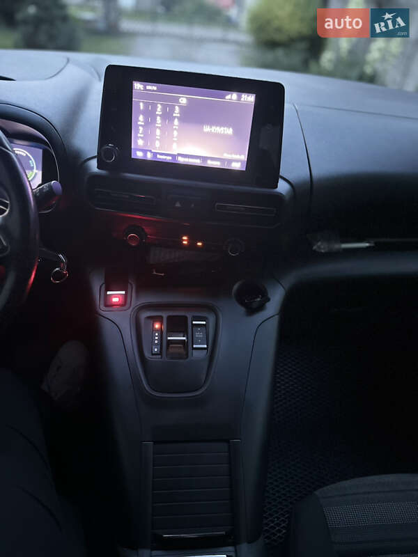 Микровэн Opel Combo-e 2022 в Львове