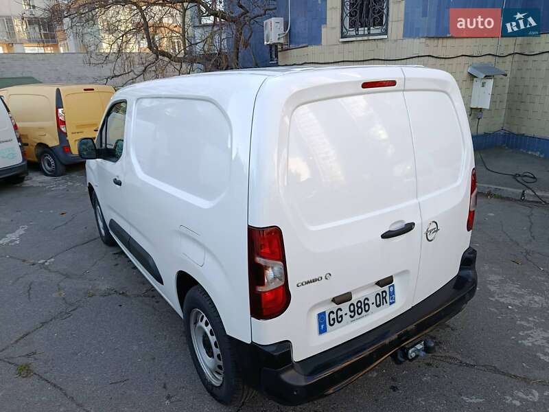 Вантажний фургон Opel Combo-e 2022 в Києві фото 18 Вантажний фургон Opel Combo-e 2022 в Києві