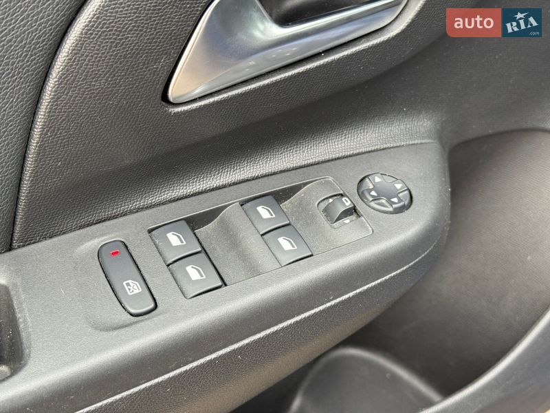 Хетчбек Opel Combo-e 2020 в Рівному