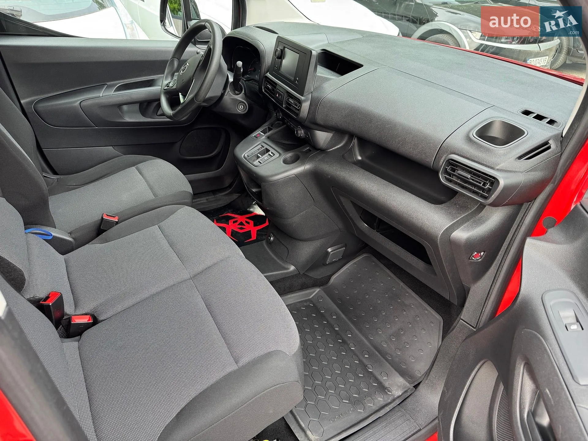 2022 Opel Combo - мініатюра 32
