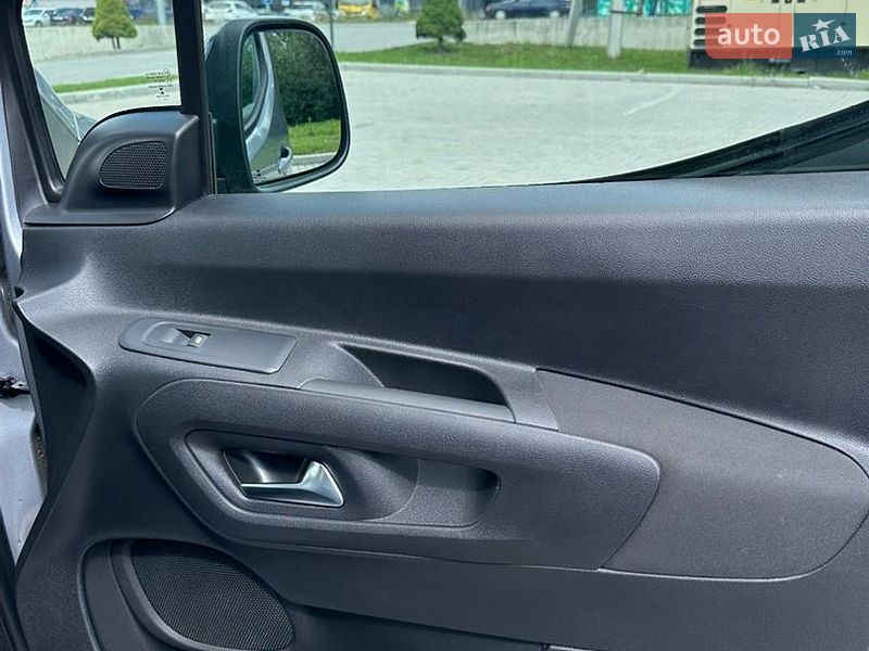 Мінівен Opel Combo-e 2022 в Тернополі