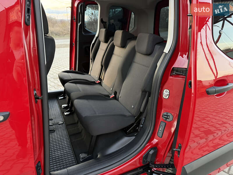 Мінівен Opel Combo Life 2021 в Чернівцях