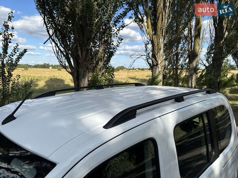 Минивэн Opel Combo Life 2019 в Барышевке фото 14 Минивэн Opel Combo Life 2019 в Барышевке