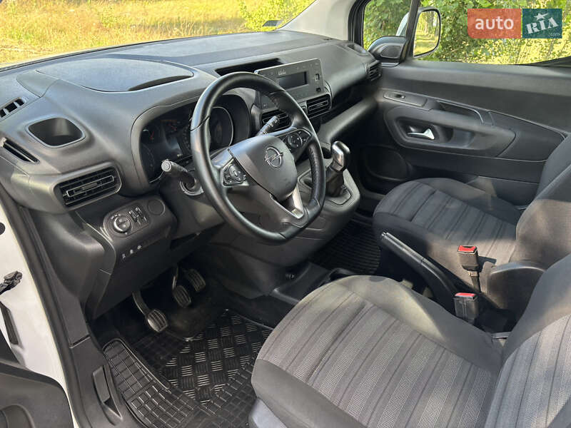 Минивэн Opel Combo Life 2019 в Барышевке фото 16 Минивэн Opel Combo Life 2019 в Барышевке