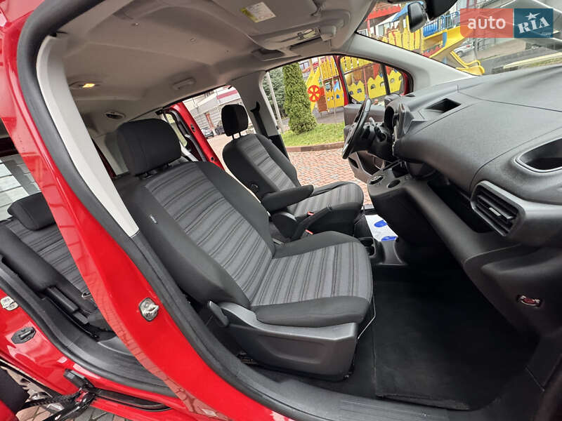 Мінівен Opel Combo Life 2019 в Івано-Франківську