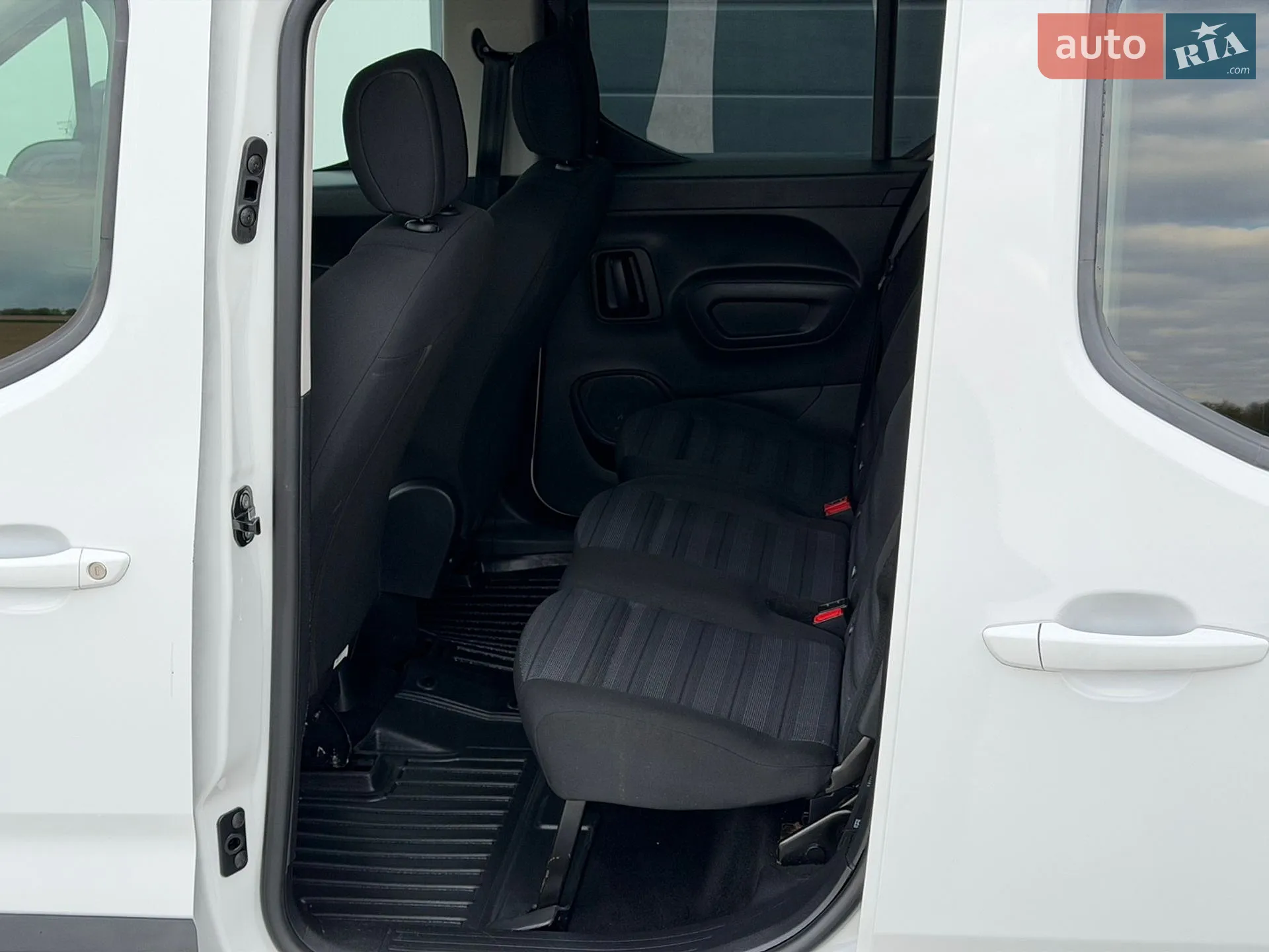 2020 Opel Combo - мініатюра 45