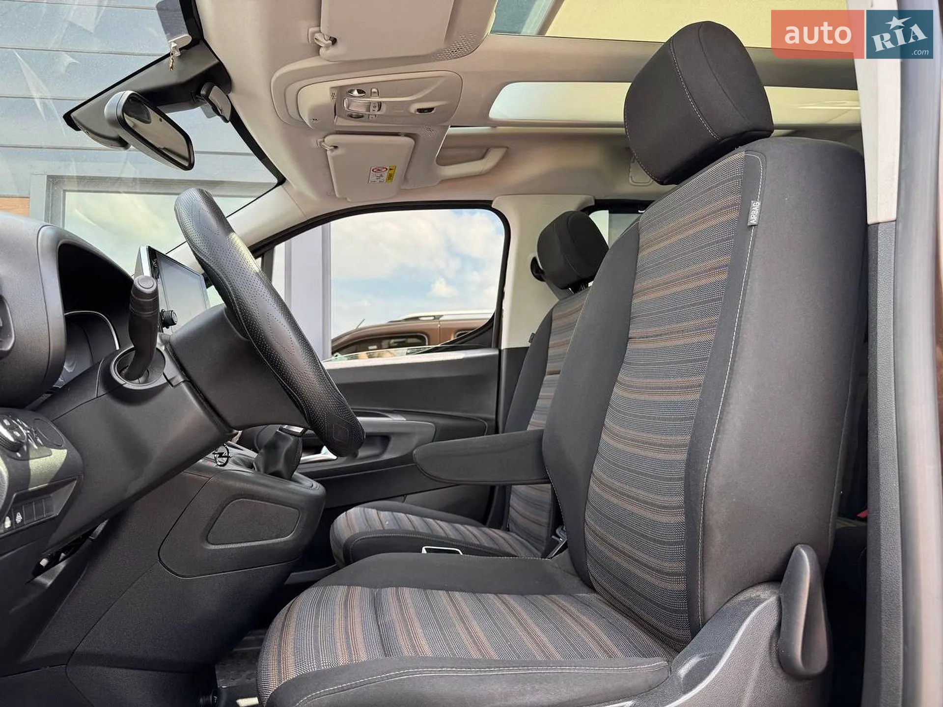 2018 Opel Combo - мініатюра 28