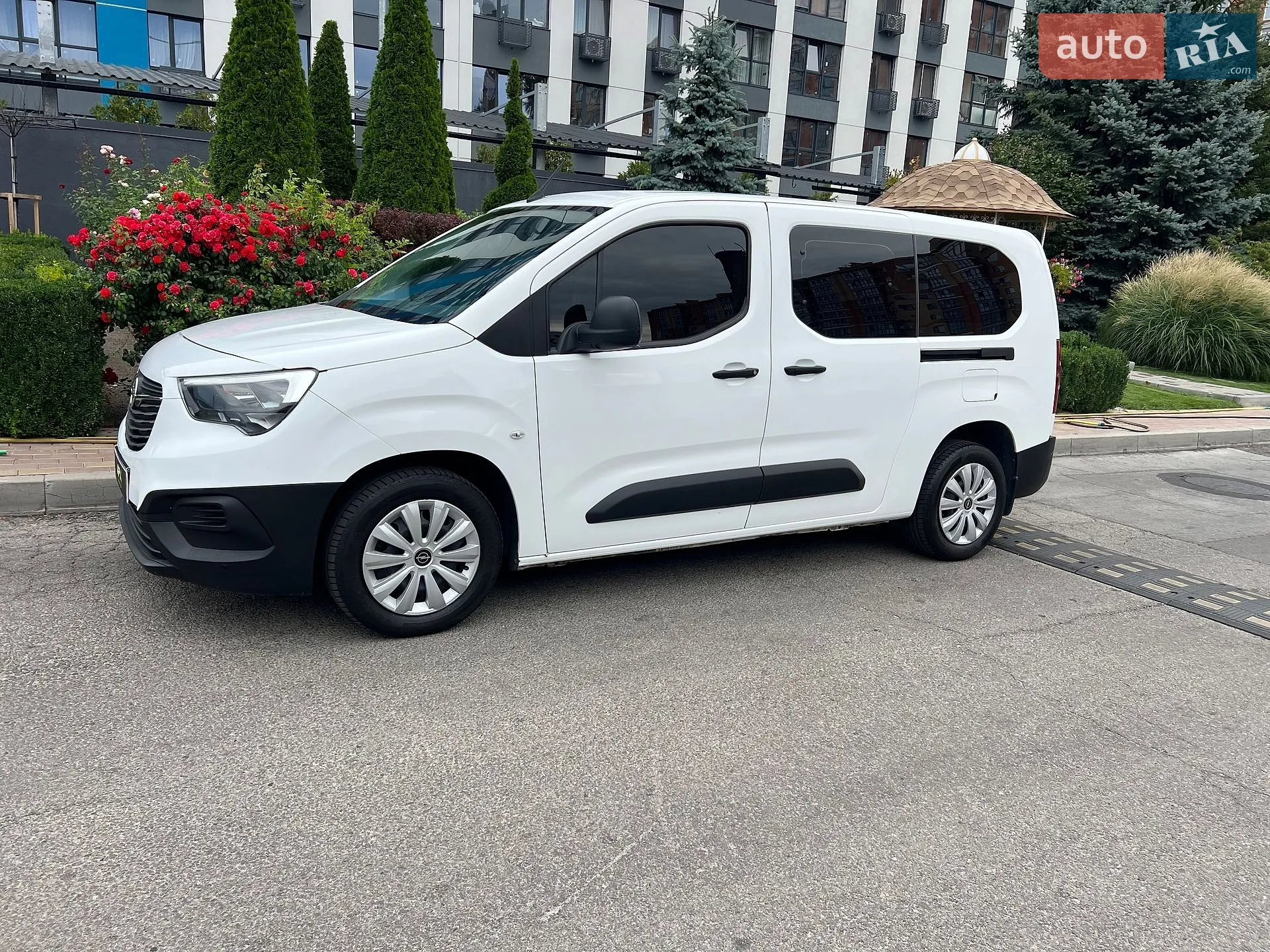 2021 Opel Combo - мініатюра 4