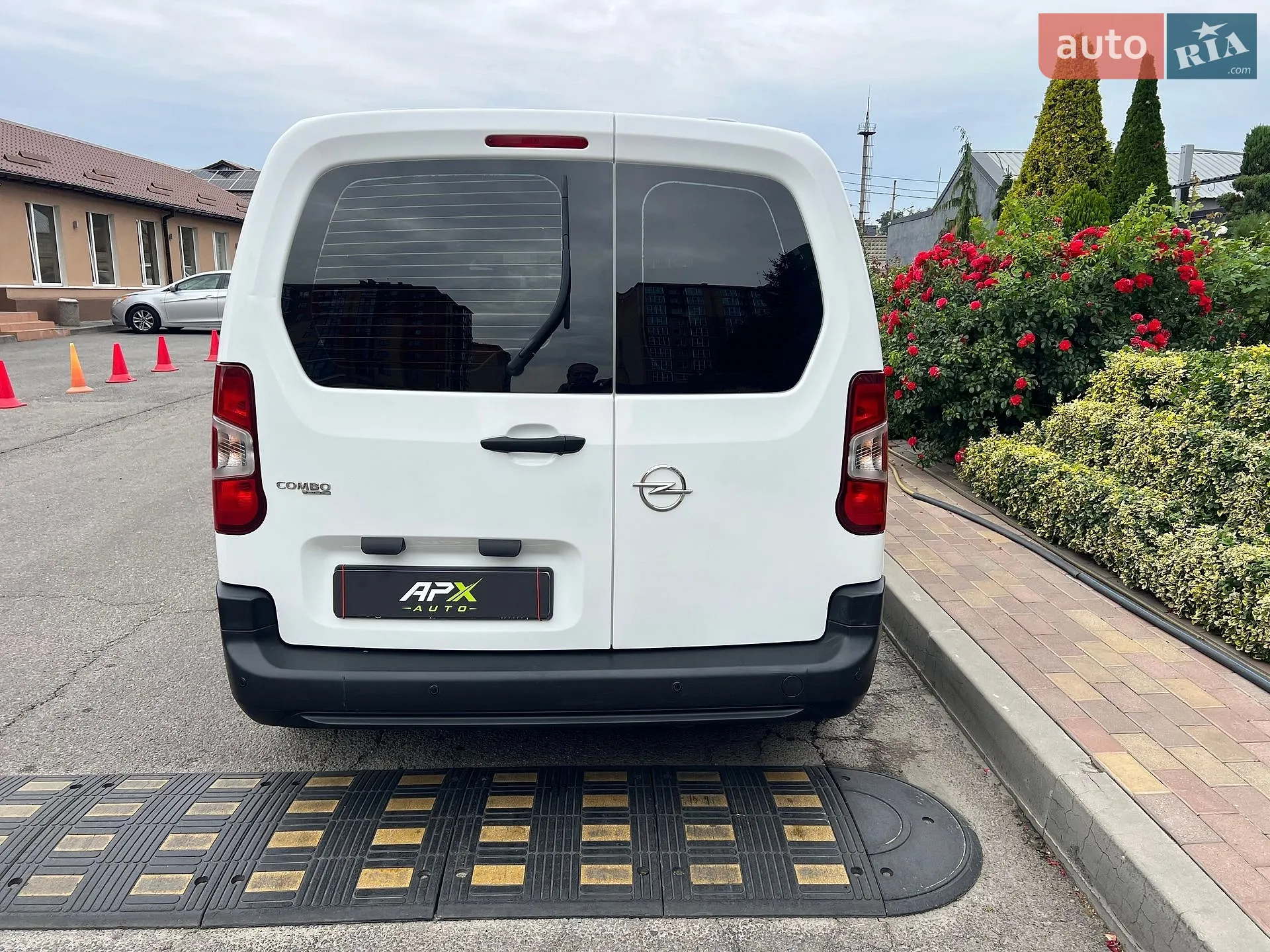 2021 Opel Combo - мініатюра 7