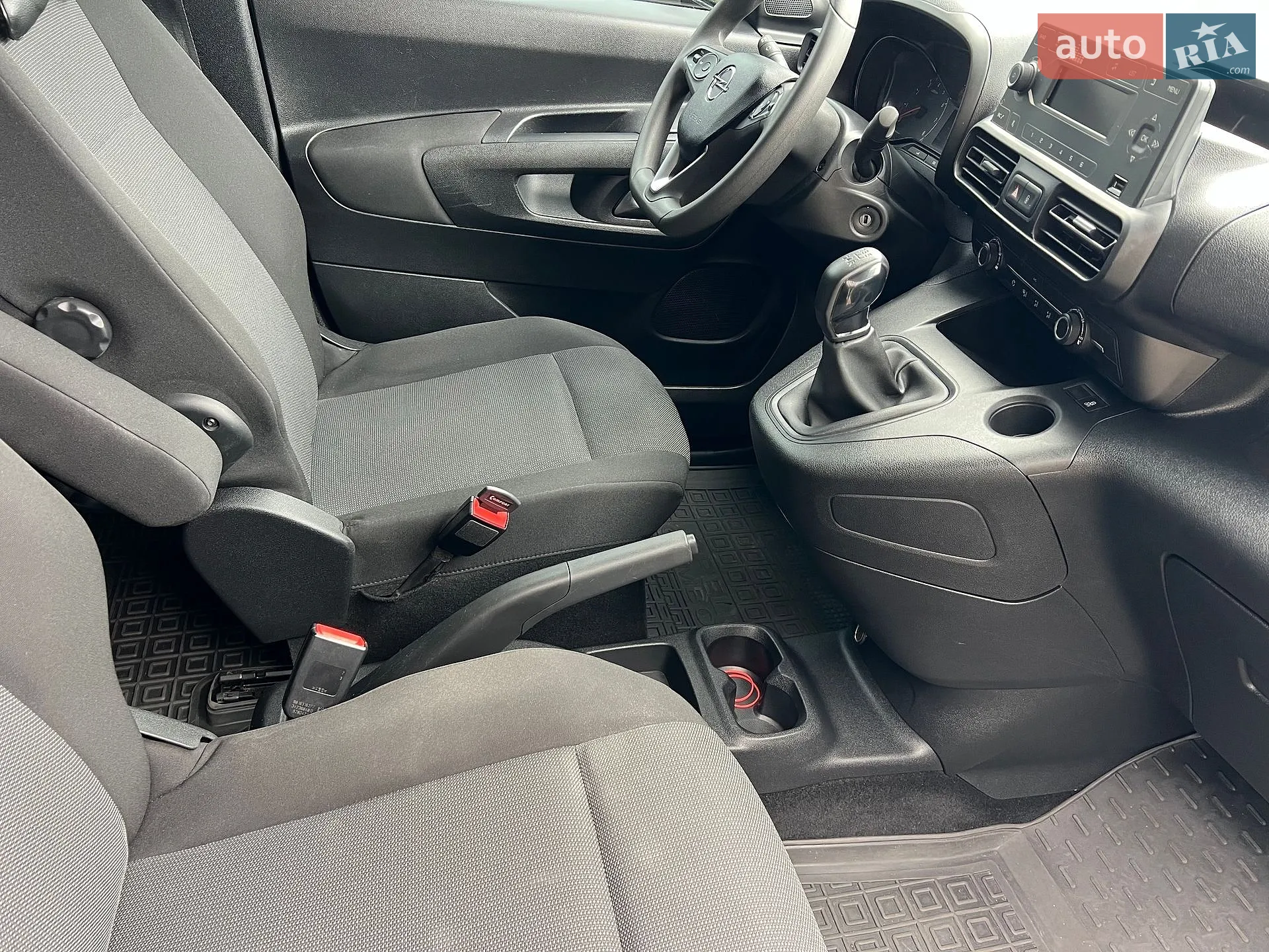 2021 Opel Combo - мініатюра 9