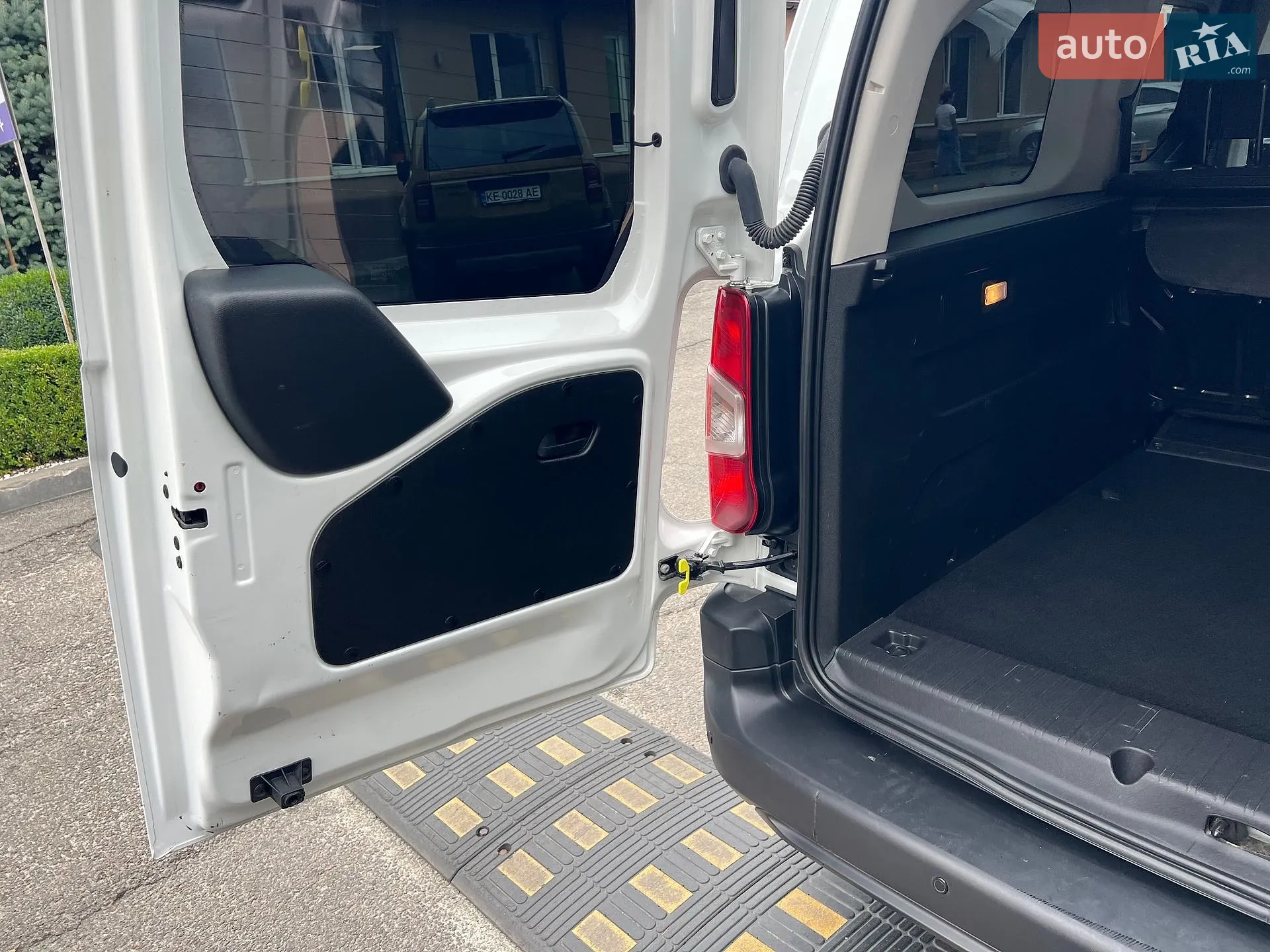 2021 Opel Combo - мініатюра 12