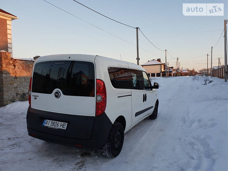 Опель комбо пассажирский