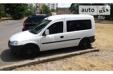 Грузопассажирский фургон Opel Combo 2008 в 
