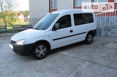 Минивэн Opel Combo 2011 в Нетешине