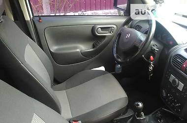 Вантажопасажирський фургон Opel Combo 2011 в 