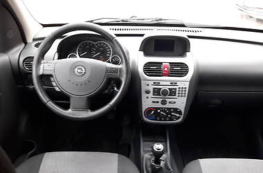 Минивэн Opel Combo 2010 в 