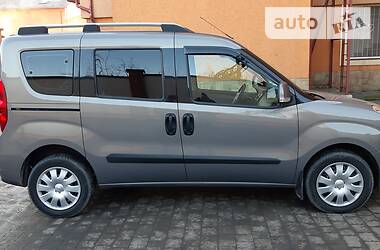 Мінівен Opel Combo 2012 в Коломиї