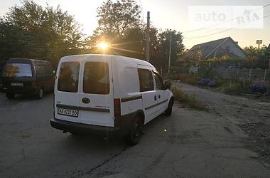 Вантажопасажирський фургон Opel Combo 2002 в 