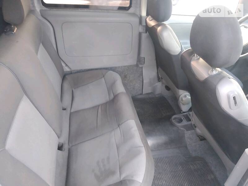 Хетчбек Opel Combo 2004 в Виноградові