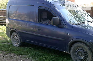 Грузопассажирский фургон Opel Combo 2005 в Вижнице