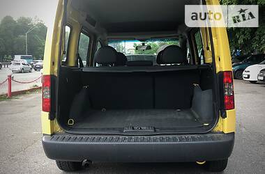 Грузопассажирский фургон Opel Combo 2009 в Киеве