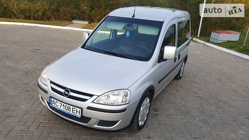 Универсал Opel Combo 2010 в Ковеле