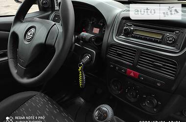 Универсал Opel Combo 2013 в Житомире