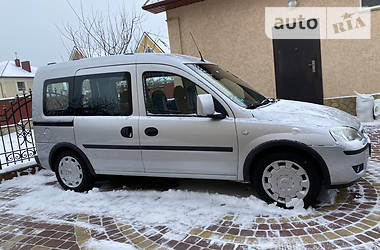 Мінівен Opel Combo 2009 в Тернополі