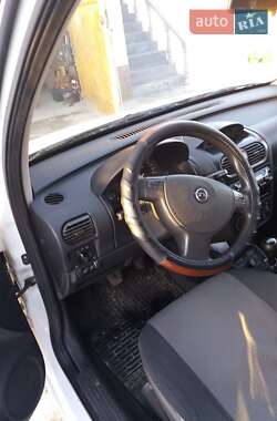 Минивэн Opel Combo 2007 в Турке