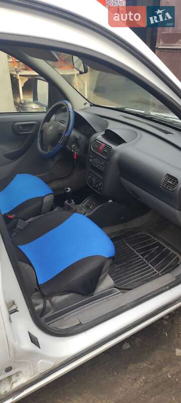 Минивэн Opel Combo 2004 в Ужгороде