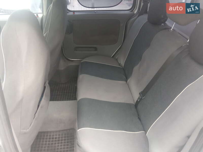 Мінівен Opel Combo 2005 в Володимирі