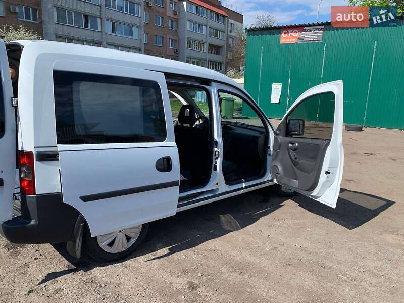 Мінівен Opel Combo 2007 в Черкасах фото 9 Мінівен Opel Combo 2007 в Черкасах