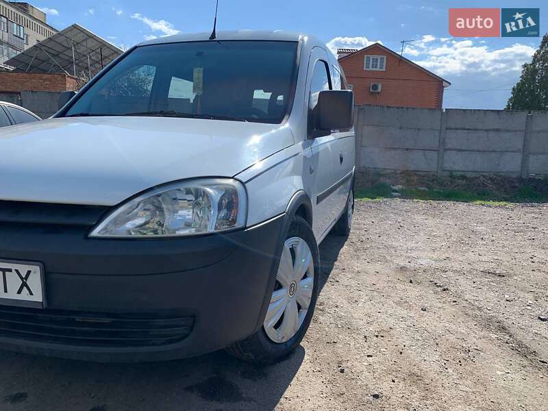 Мінівен Opel Combo 2007 в Черкасах фото 24 Мінівен Opel Combo 2007 в Черкасах