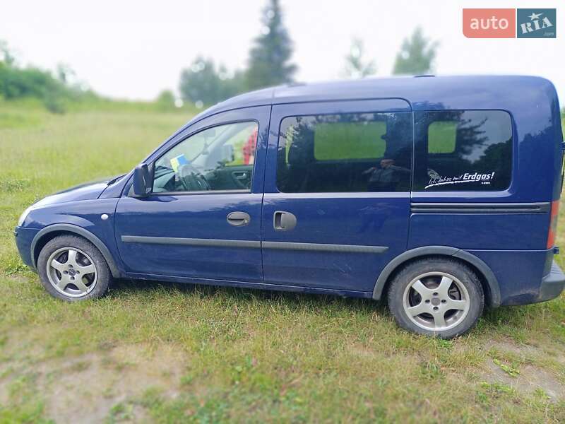 Мінівен Opel Combo 2006 в Рожище