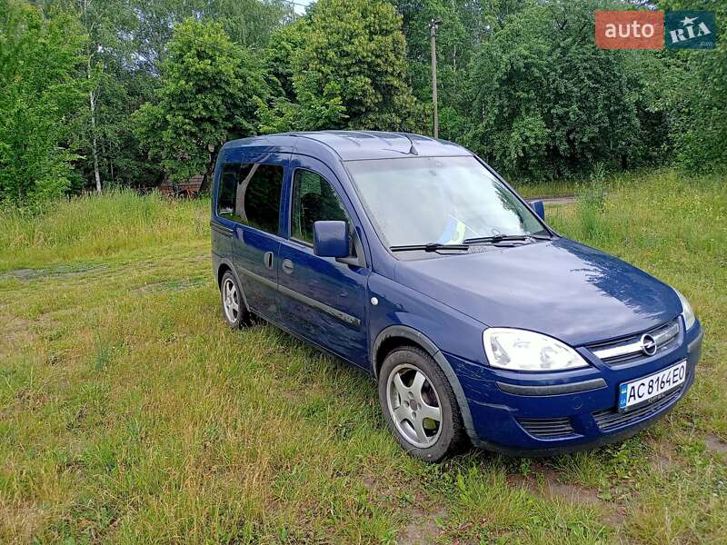 Мінівен Opel Combo 2006 в Рожище
