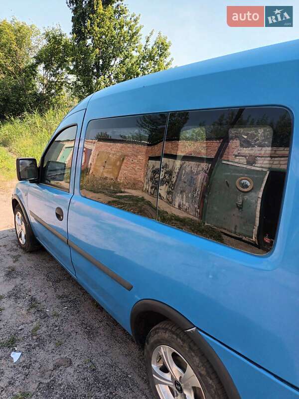 Минивэн Opel Combo 2003 в Славянске