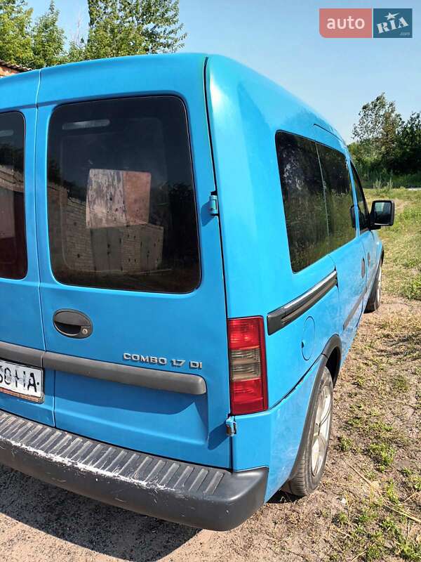 Минивэн Opel Combo 2003 в Славянске