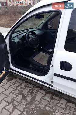 Минивэн Opel Combo 2007 в Черновцах