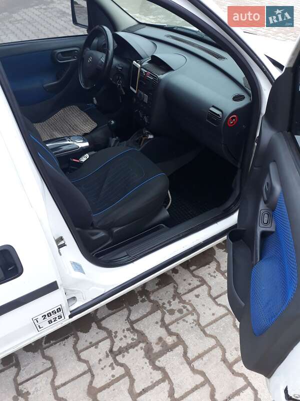 Минивэн Opel Combo 2007 в Черновцах