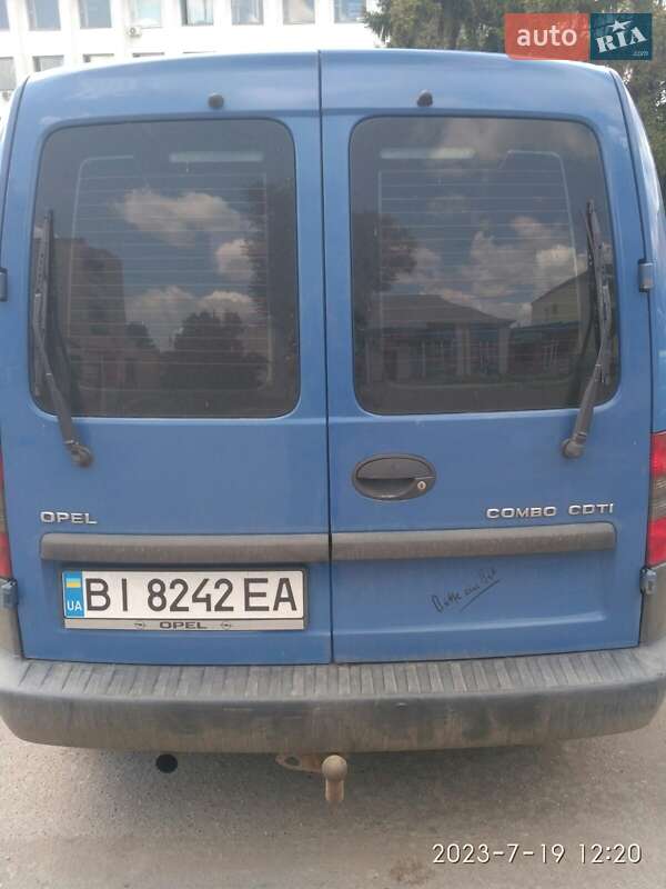 Минивэн Opel Combo 2005 в Зенькове