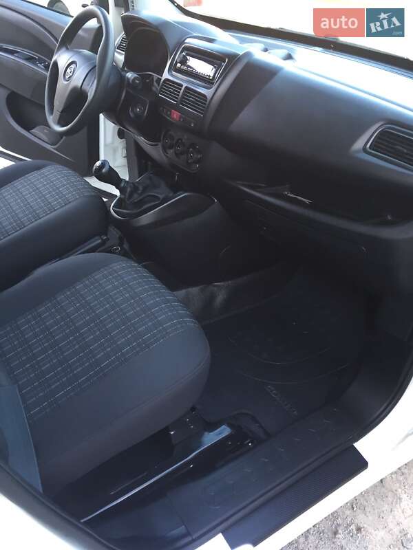 Минивэн Opel Combo 2018 в Житомире