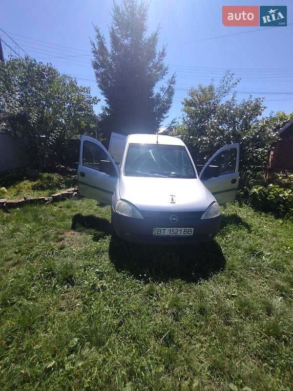 Минивэн Opel Combo 2005 в Черновцах