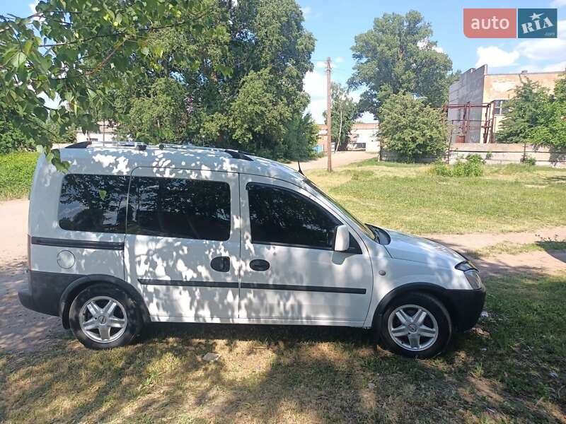Мінівен Opel Combo 2006 в Лубнах